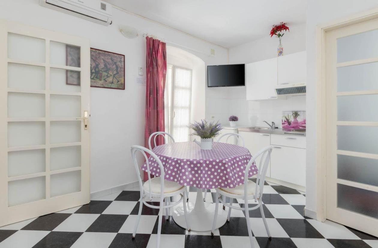Apartmani Marija Podgora Exteriér fotografie