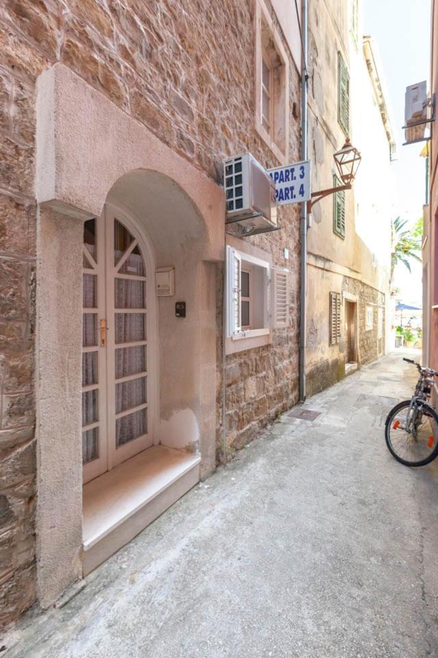 Apartmani Marija Podgora Exteriér fotografie